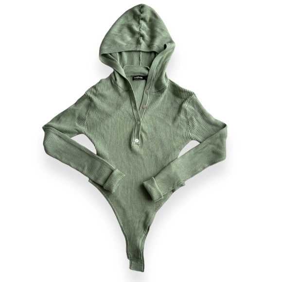 BUNDLE DEAL: Three Muted Tone Casual Bodysuits V-neck & Off The Shoulder - Small - Picture 10 of 15